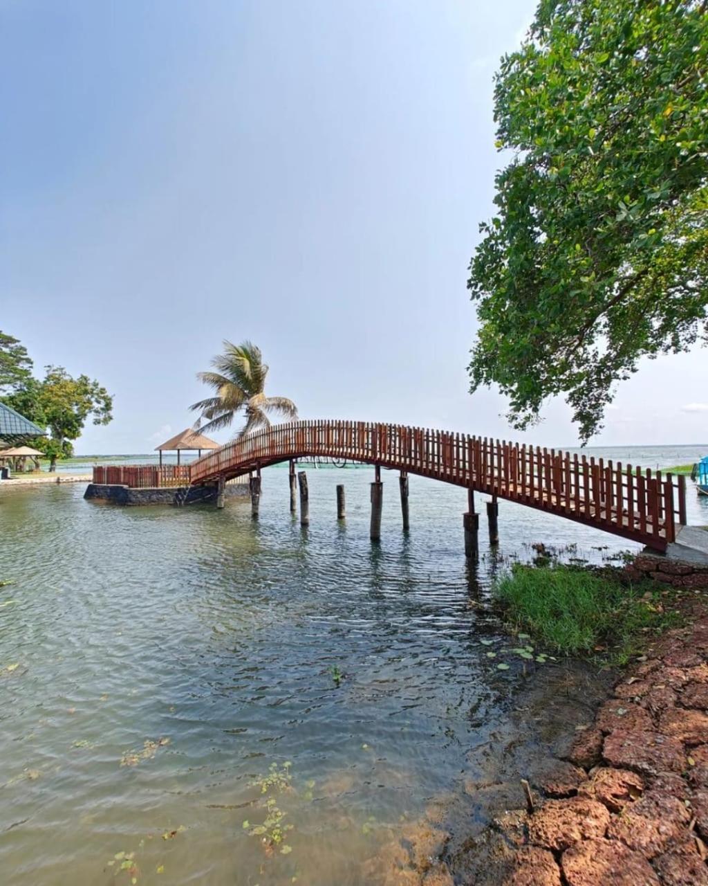 Water Scapes Kumarakom Exterior foto